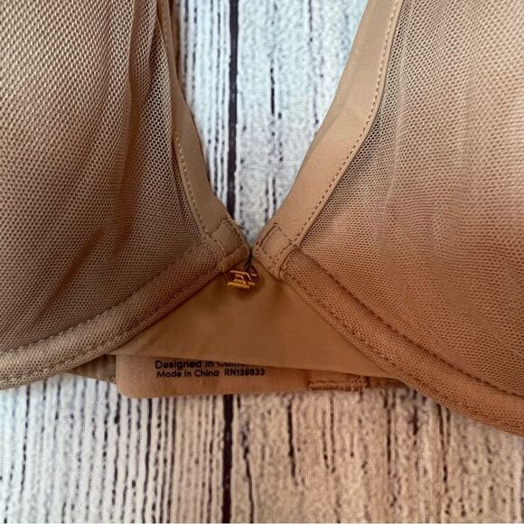 ThirdLove 24/7 Classic Contour Plunge Bra size 34D Tan - Picture 3 of 9
